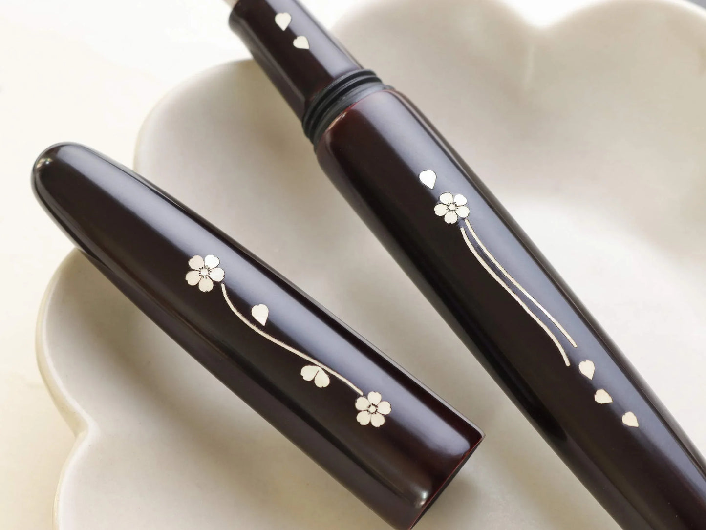 Zogan Ada Zakura - Urushi Kurotamenuri - Wancherpen International