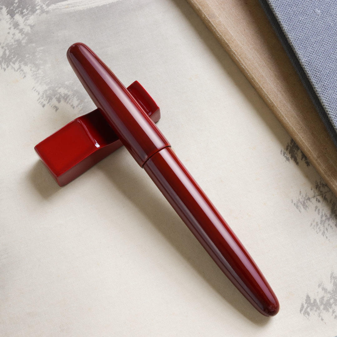 Aka Tamenuri Red pen with pen pillow set Wancher