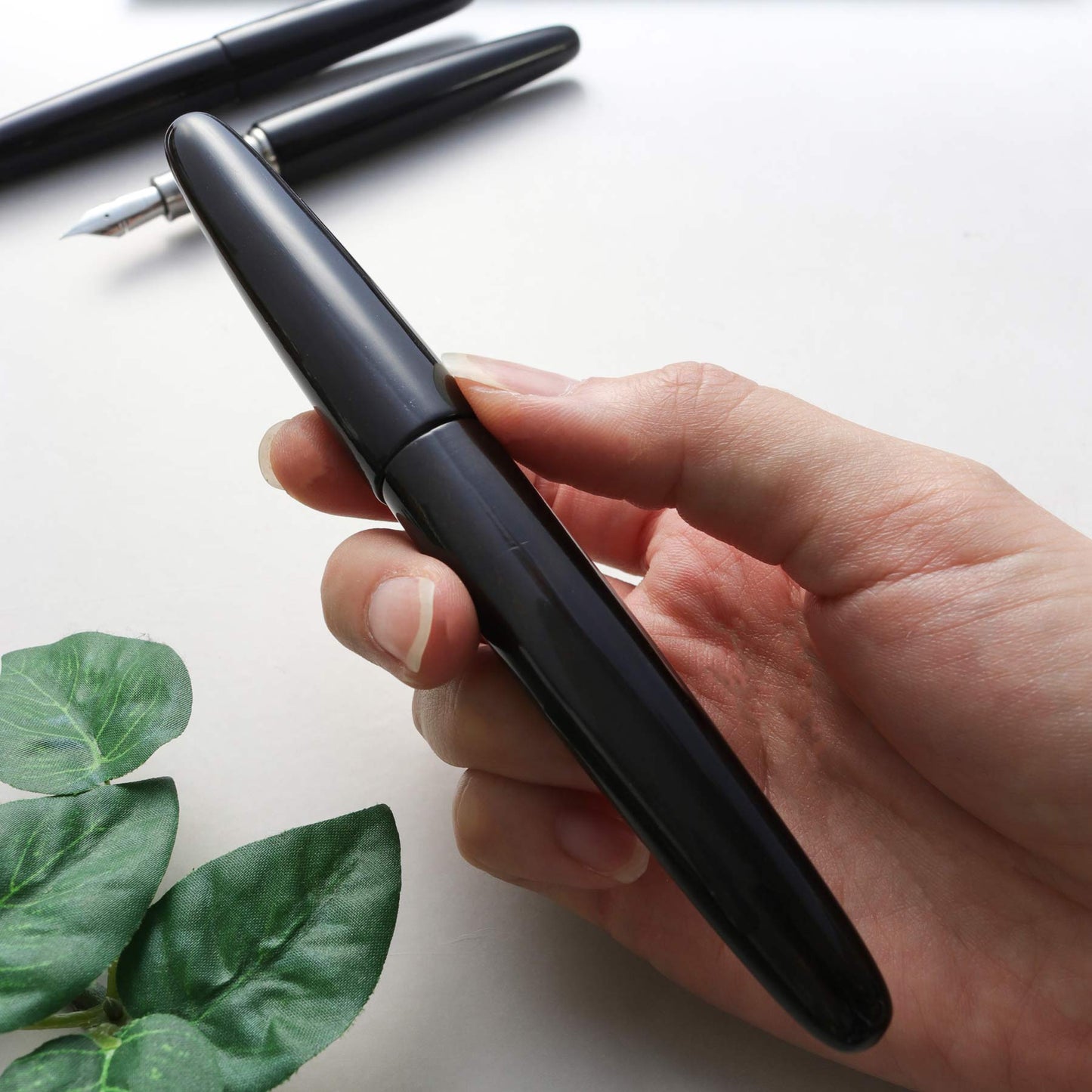 Tsuno Black Fountain Pen