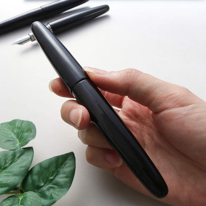 Tsuno Black Fountain Pen