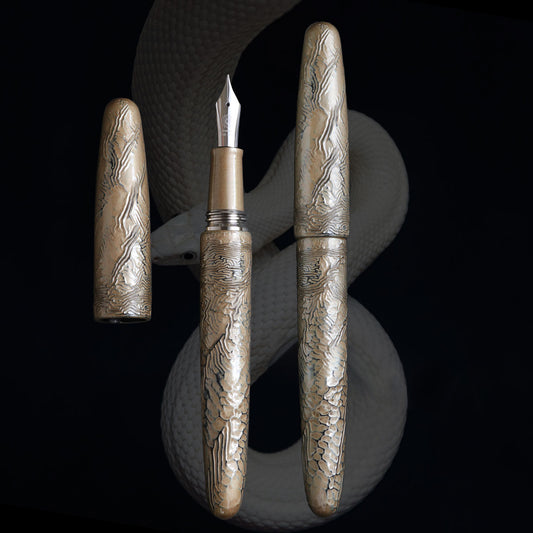 Yakumo-nuri Chijimi - Shirohebi Fountain Pen Fountain Pen - Wancher Pen