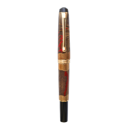 Kuretake Wajima Maki-e Dragon Brush & Felt Pen handcrafted with traditional Japanese Urushi lacquer on a pear wood body.