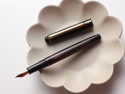 Kuretake Nodoka - Harukasumi (Dark Purple) Fountain Pen - Wancher Pen