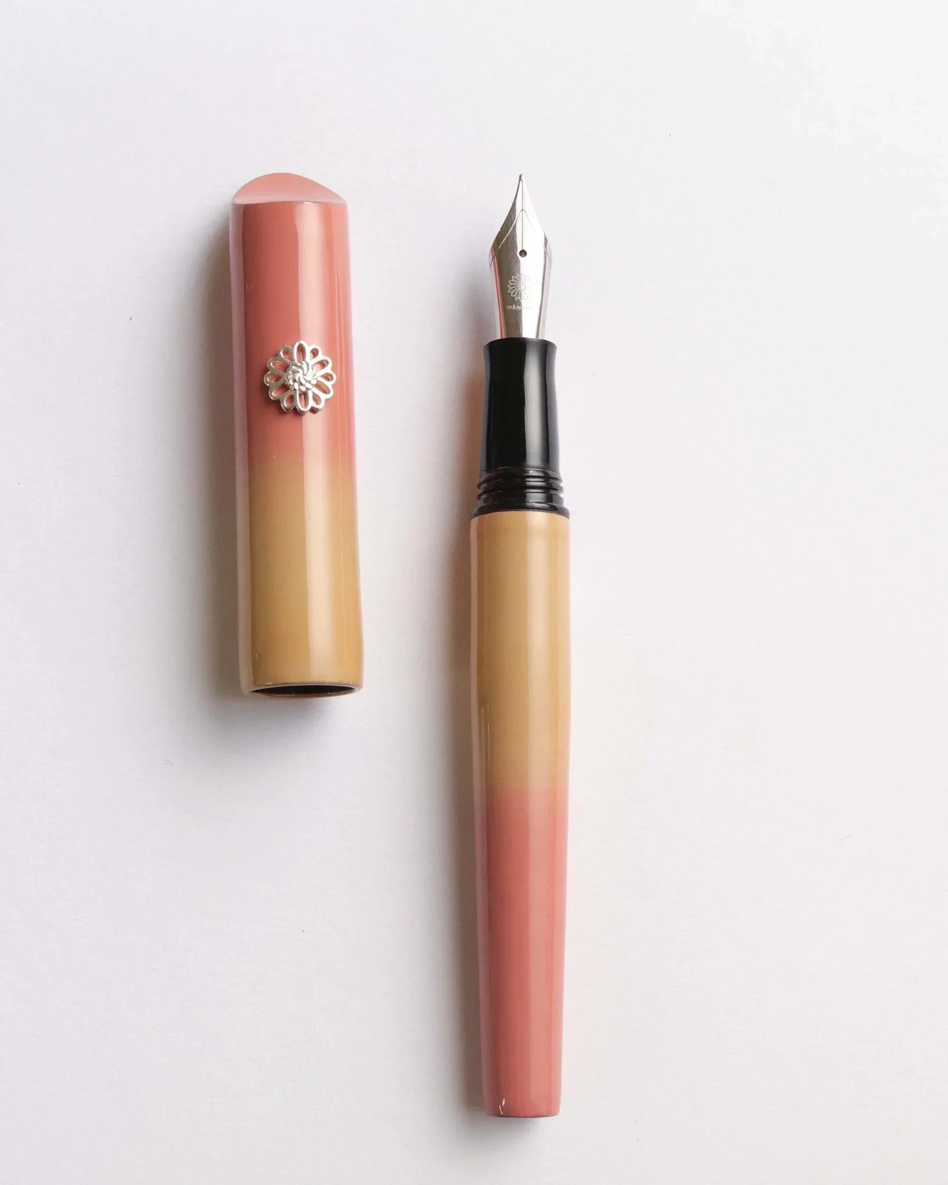 Wajima Urushi - Toki-iro Bokashi Fountain Pen - Wancher Pen