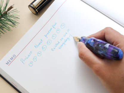 Handwriting with PoChaCo Midnight Violet fountain pen 