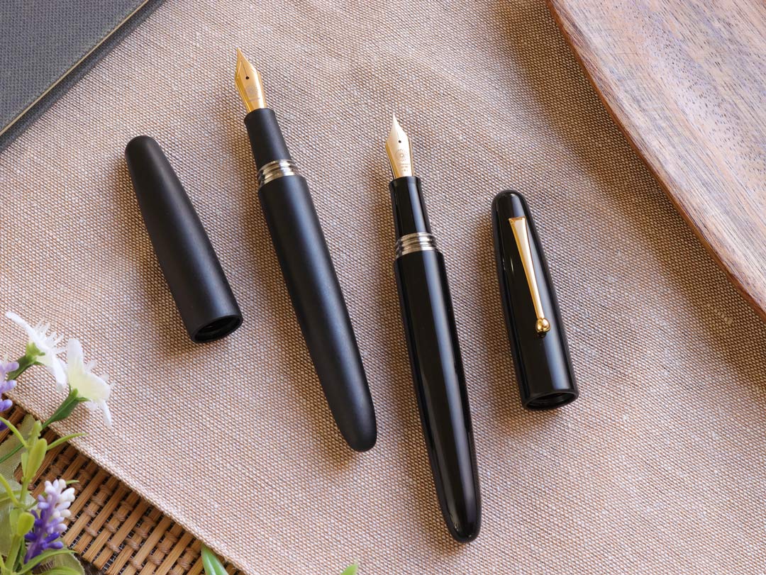 True Ebonite - Silk Black - Wancherpen International