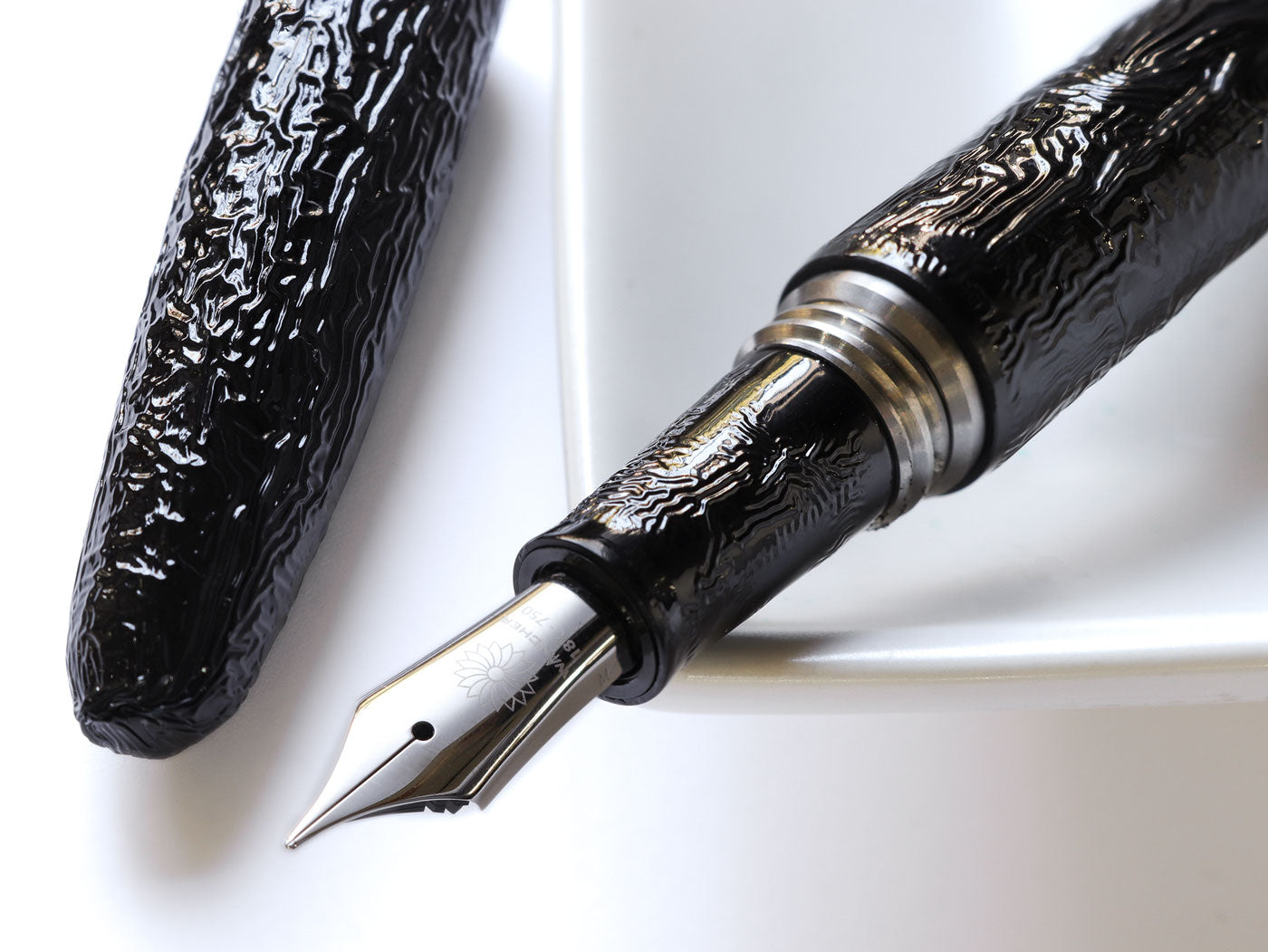 Yakumo-nuri Chijimi - Black - Wancherpen International