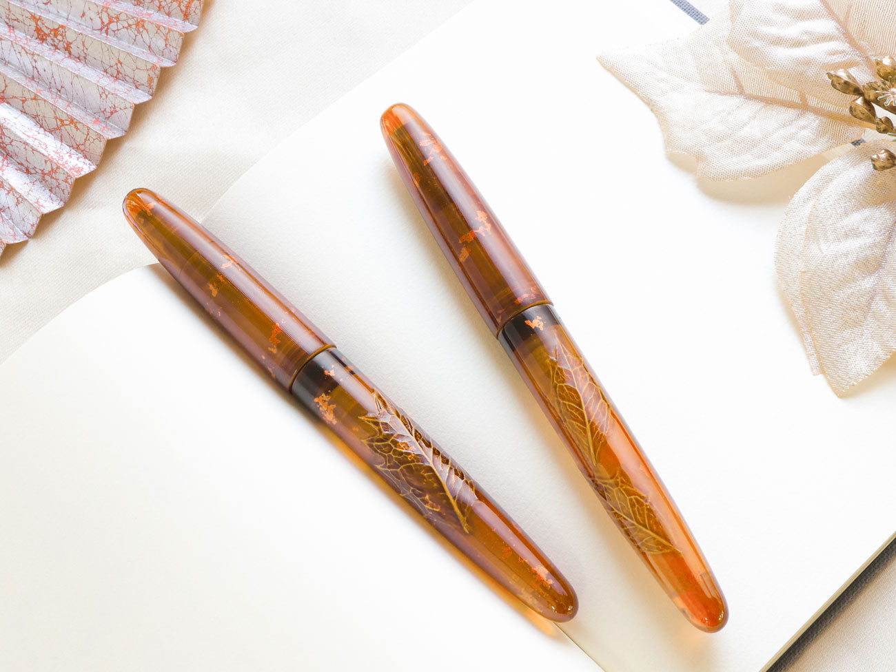 Tamesukashi Toumei - Kiei Holly Olive Fountain Pen - Wancher Pen