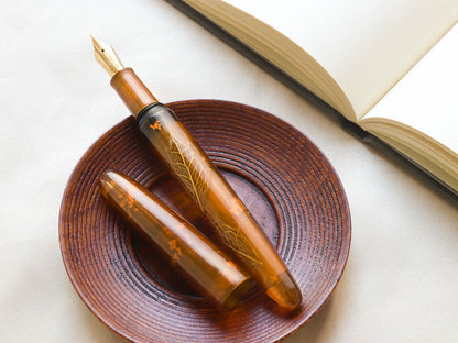 Tamesukashi Toumei - Kiei Holly Olive Fountain Pen - Wancher Pen