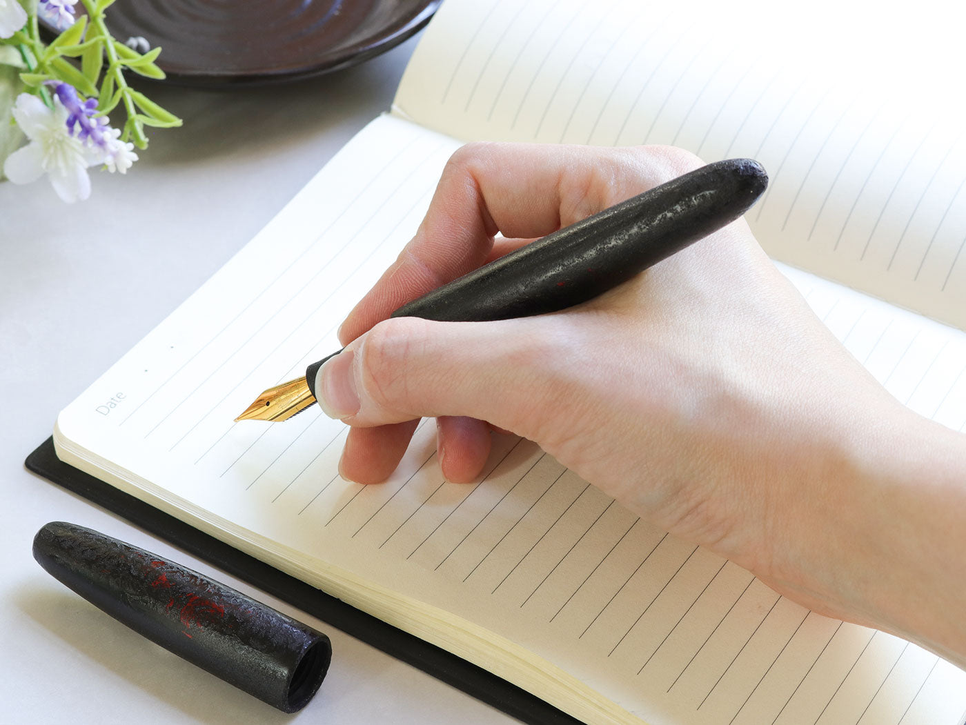 Oita Urushi - Kurozan Fountain Pen Fountain Pen - Wancher Pen