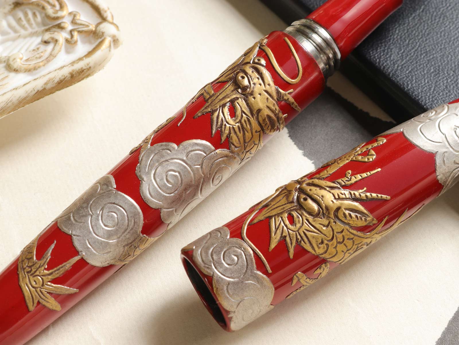 Tsuikin - Twin Dragons - Red Urushi - Wancherpen International