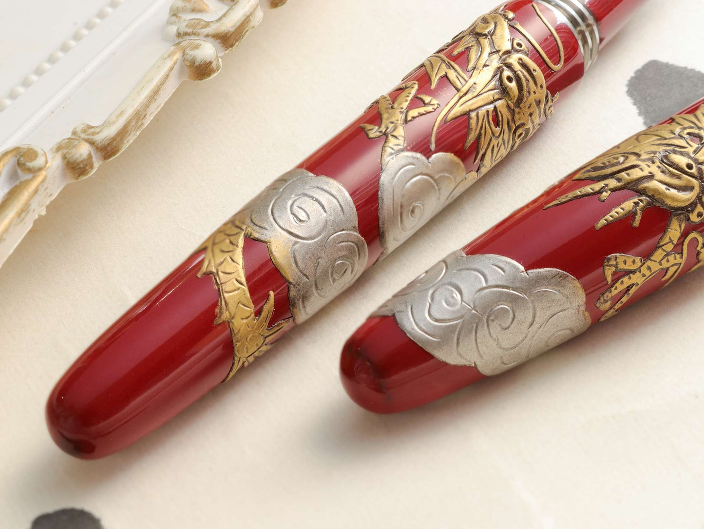 Tsuikin - Twin Dragons - Red Urushi - Wancherpen International