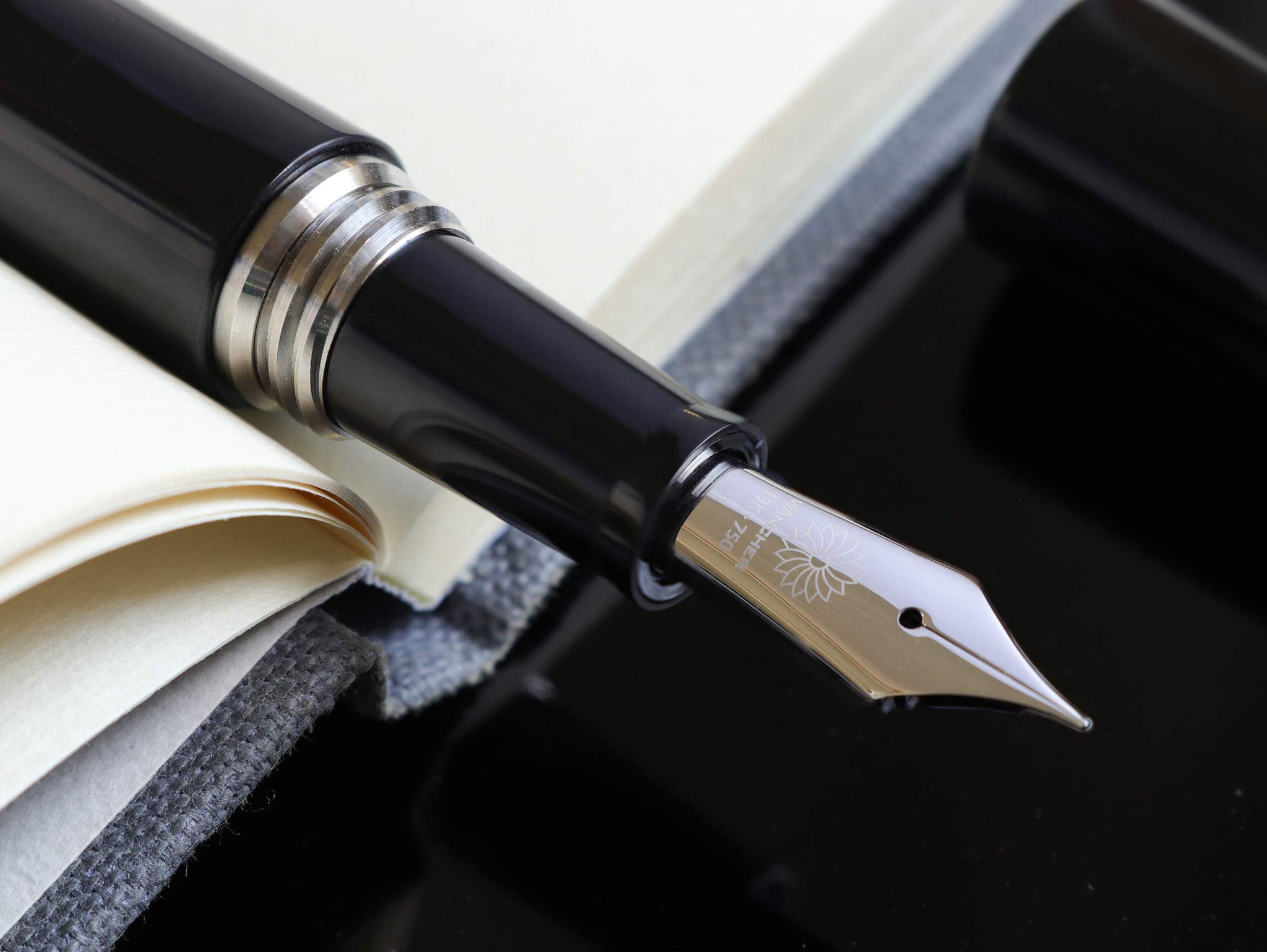 True Ebonite - Silk Black - Wancherpen International