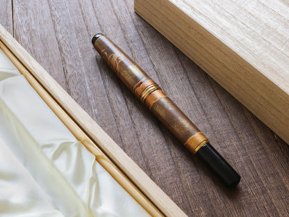 Kuretake Wajima Maki-e Brush & Felt Pen - Dragon - Wancherpen International