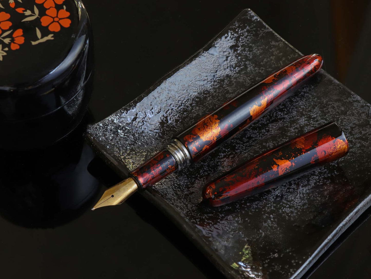 Yakumo-nuri Byakudan - Black - Wancherpen International