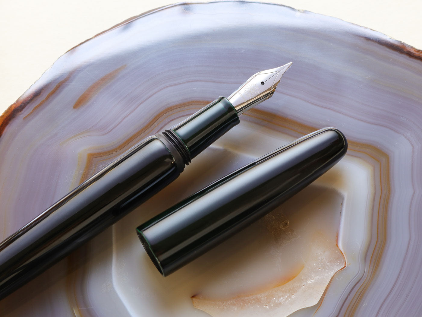Aizu Urushi - Tamamushi-nuri - Midori Fountain Pen - Wancher Pen