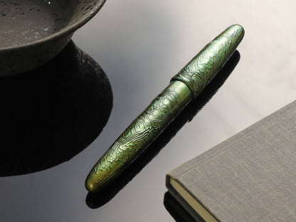Yakumo-nuri Chijimi - Aodaisho Fountain Pen Fountain Pen - Wancher Pen