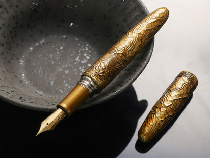 Yakumo-nuri Chijimi - Nishikihebi Fountain Pen Fountain Pen - Wancher Pen