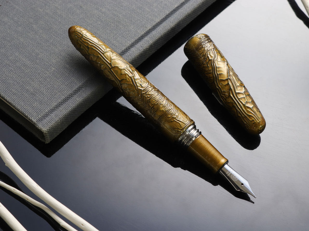Yakumo-nuri Chijimi - Nishikihebi Fountain Pen Fountain Pen - Wancher Pen