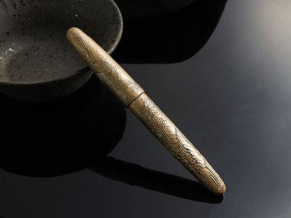 Yakumo-nuri Chijimi - Shirohebi Fountain Pen Fountain Pen - Wancher Pen