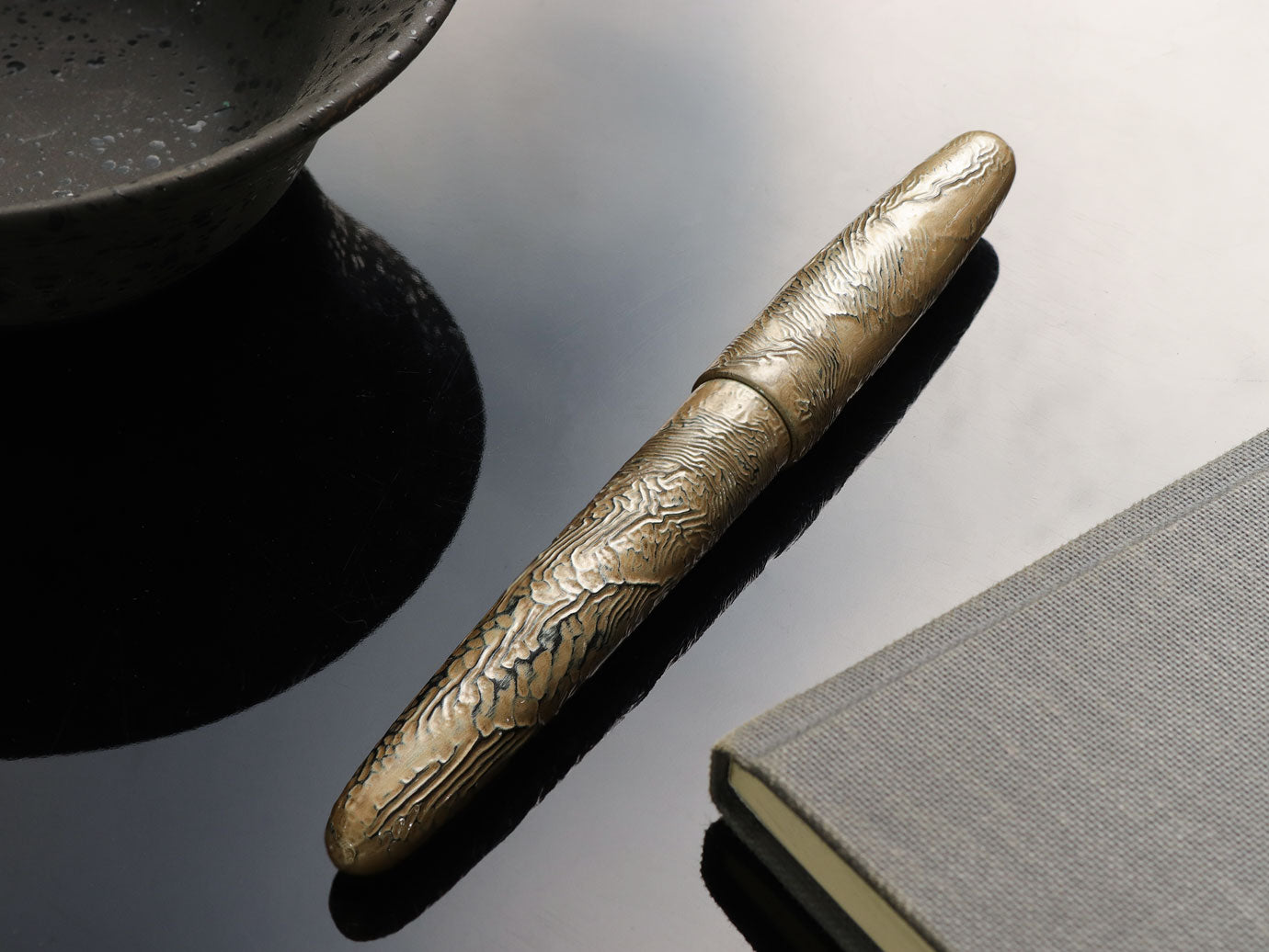 Yakumo-nuri Chijimi - Shirohebi Fountain Pen Fountain Pen - Wancher Pen