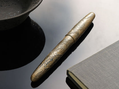 Yakumo-nuri Chijimi - Shirohebi Fountain Pen Fountain Pen - Wancher Pen