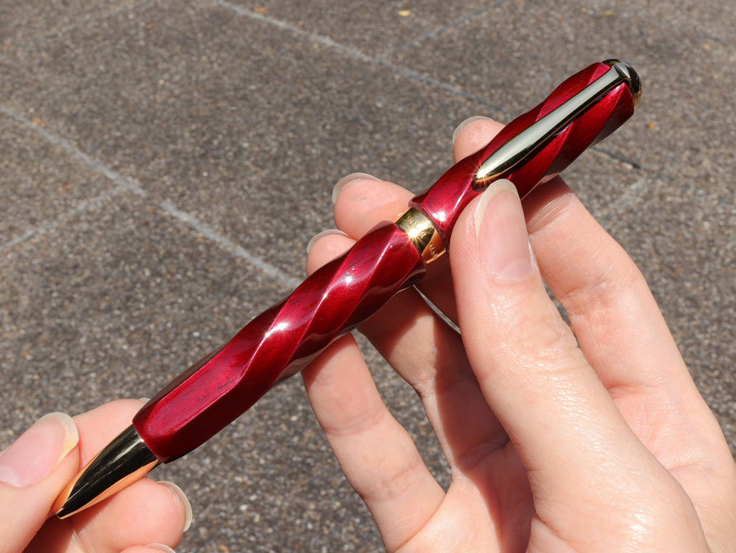 JINPU Ballpoint Pen - Tamamushi-nuri Red Ballpoint Pen - Wancher Pen