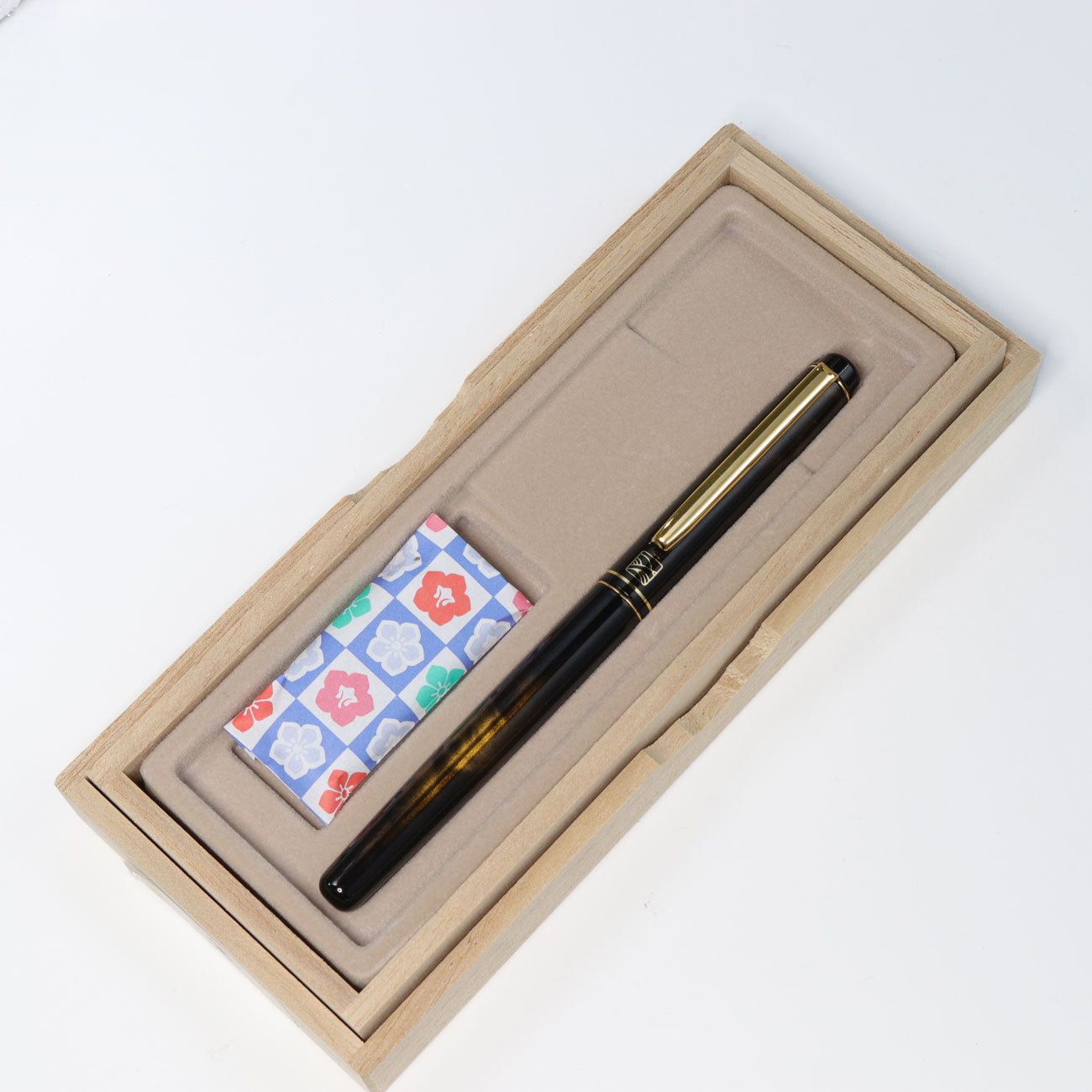 Kuretake Nodoka - Yuukasumi (Yellow) Fountain Pen - Wancher Pen