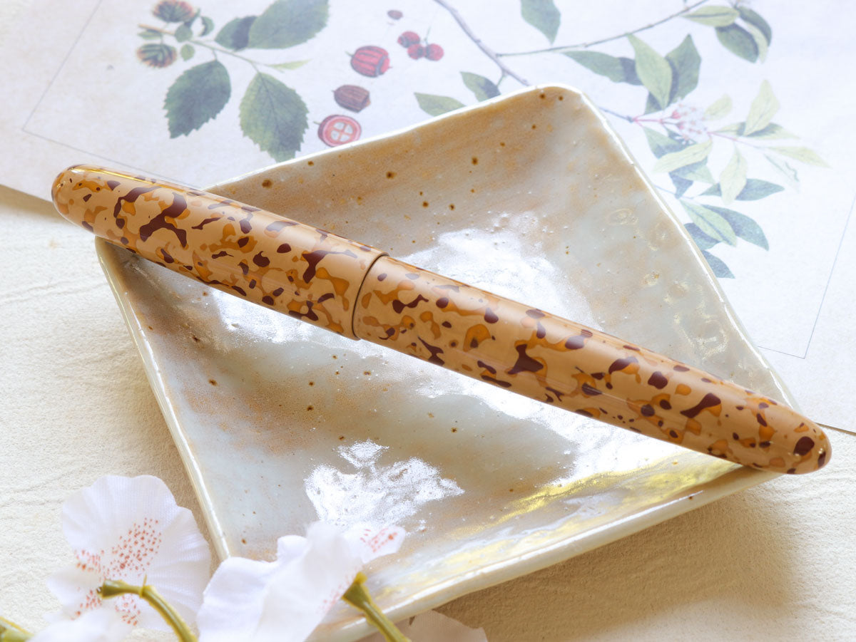 Tsugaru Urushi - Anzu Fountain Pen - Wancher Pen