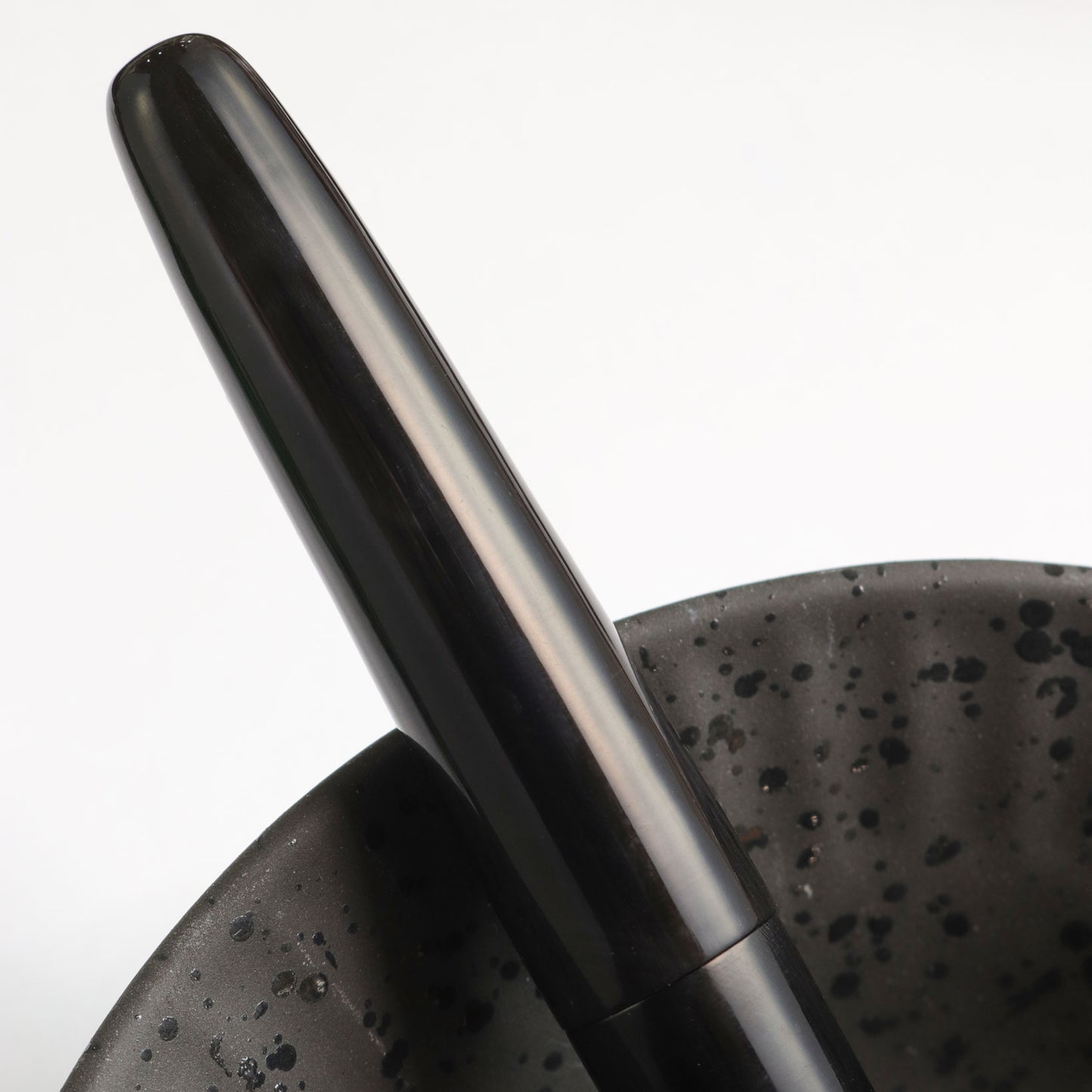 Tsuno Black Fountain Pen