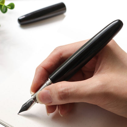 Tsuno Black Fountain Pen