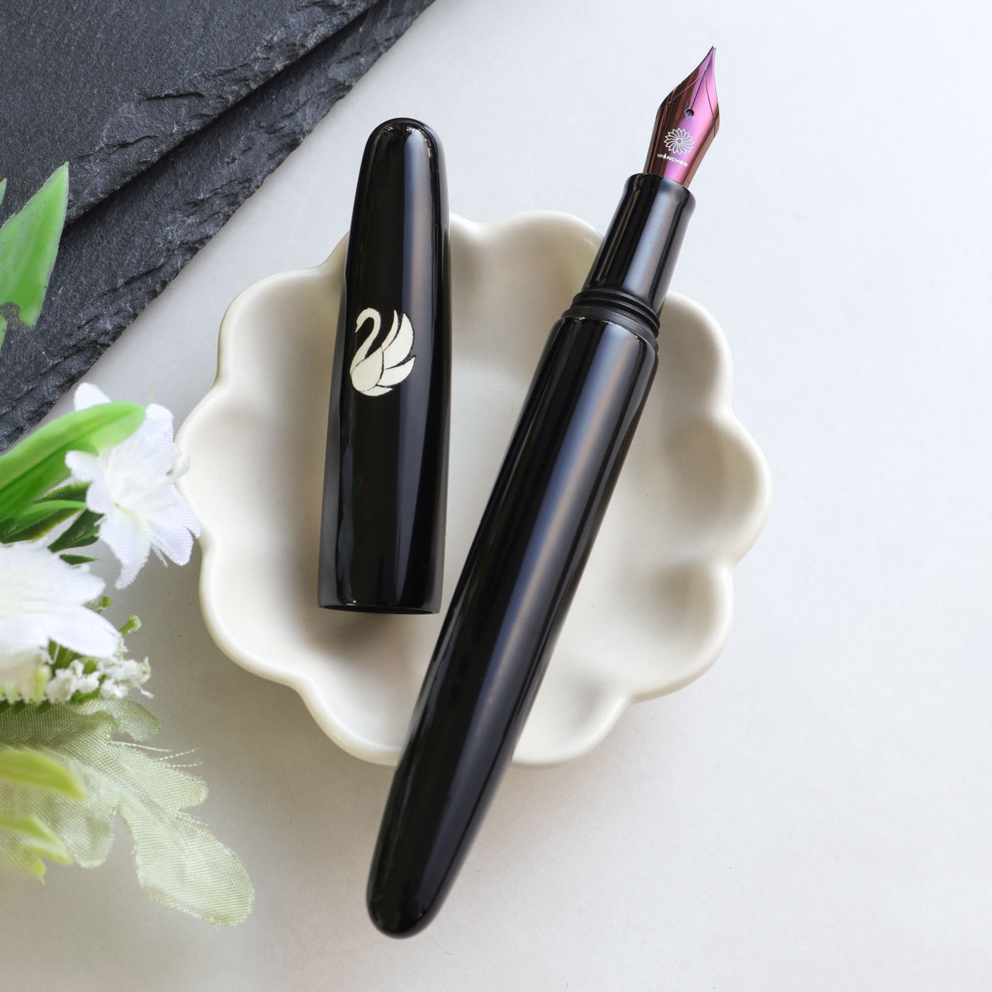 Dream Pen Zogan Swan - Urushi Black