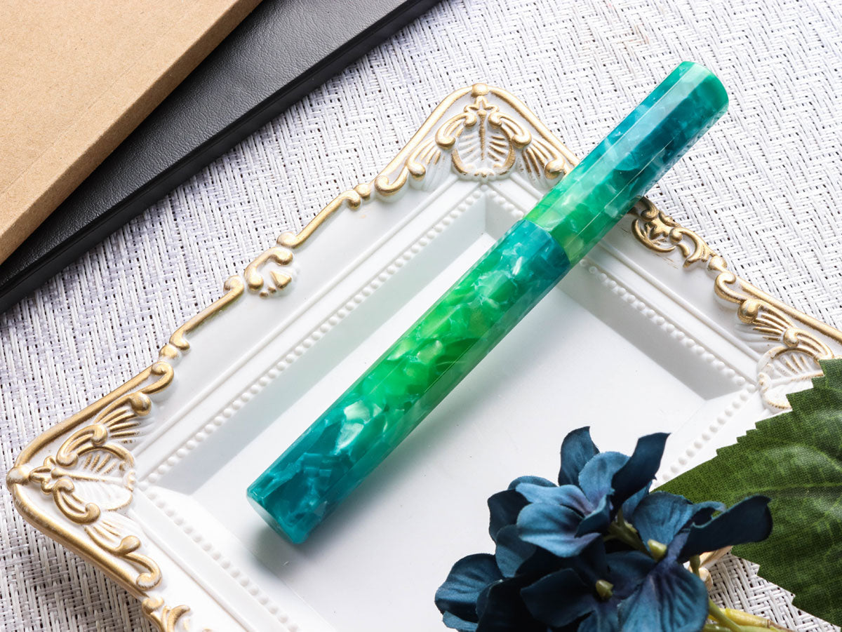 KALEIDO Fountain Pen - Green (Shisui)