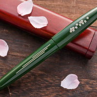 Zogan 桜の川 Sakura River - Urushi Green Fountain Pen - Wancher Pen