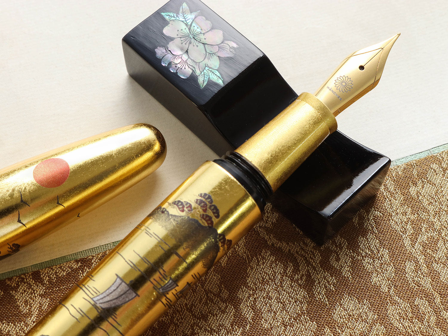 Rising Sun Maki-e - Sansui - Wancherpen International